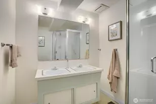 11880 NE 36th Pl, Bellevue, WA 98005 - Photo 30