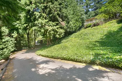 11880 NE 36th Place, Bellevue, WA 98005 - Photo 38