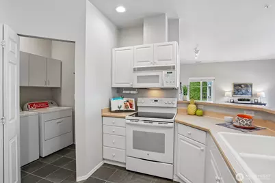 440 S 51st Court #B303, Renton, WA 98055 - Photo 10