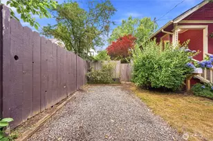 1110 NW 70th St, Seattle, WA 98117 - Photo 6