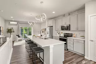 14715 Admiralty Way, Lynnwood, WA 98087 - Photo 2
