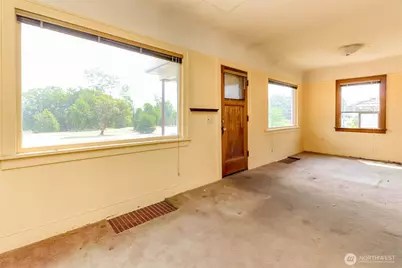 7015 12th Avenue SW, Seattle, WA 98106 - Photo 4