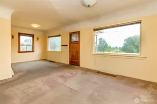7015 12th Ave SW, Seattle, WA 98106 - Photo 6