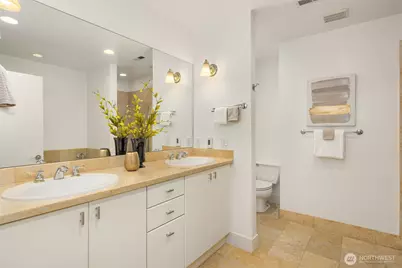 80 E Roanoke Street #2, Seattle, WA 98102 - Photo 22
