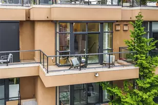 80 E Roanoke St, Seattle, WA 98102 - Photo 36