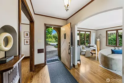 5201 NE 43rd Avenue, Seattle, WA 98105 - Photo 4
