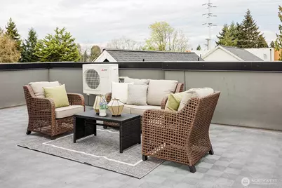 522 N 104th Street, Seattle, WA 98133 - Photo 32