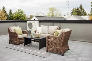 522 N 104th St, Seattle, WA 98133 - Photo 32