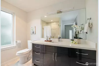 522 N 104th Street, Seattle, WA 98133 - Photo 16