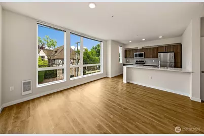 121 12th Avenue E #409, Seattle, WA 98102 - Photo 2