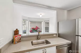 7226 NE 171st Ln, Kenmore, WA 98028 - Photo 12
