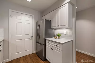 6300 32nd Avenue NW #302, Seattle, WA 98107 - Photo 10