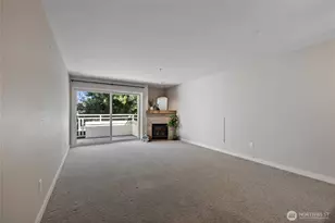 6300 32nd Ave NW, Seattle, WA 98107 - Photo 4