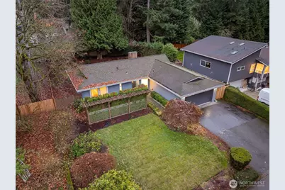 9024 171st Avenue NE, Redmond, WA 98052 - Photo 2