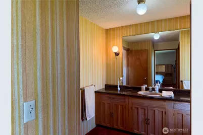 705 NE Blake Avenue, Wilbur, WA 99185 - Photo 18
