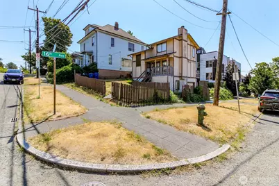 1601 E Alder Street, Seattle, WA 98122 - Photo 4