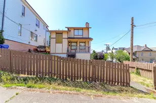 1601 E Alder St, Seattle, WA 98122 - Photo 14