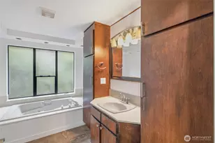 201 K St NE, Auburn, WA 98002 - Photo 26
