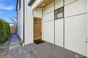 5948 18th Ave SW, Seattle, WA 98106 - Photo 2