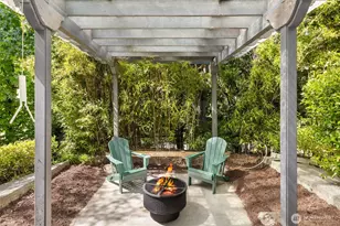 7205 NE Dolphin Dr, Bainbridge Island, WA 98110 - Photo 30