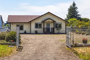 911 Mt Olympus Ave SE, Ocean Shores, WA 98569 - Photo 2