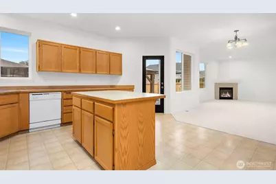 15506 67th Avenue Ct E, Puyallup, WA 98375 - Photo 12