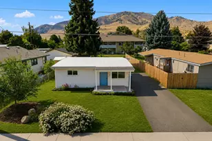 119 W Gibson Ave, Chelan, WA 98816 - Photo 20