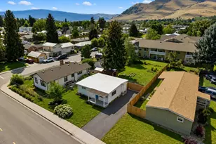 119 W Gibson Ave, Chelan, WA 98816 - Photo 34