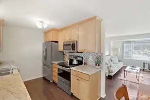 12116 NE 137th Pl, Kirkland, WA 98034 - Photo 4
