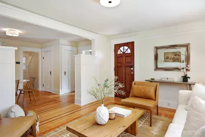 1812 N 39th, Seattle, WA 98103 - Photo 6