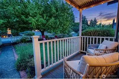 8526 17th Avenue NE, Seattle, WA 98115 - Photo 32