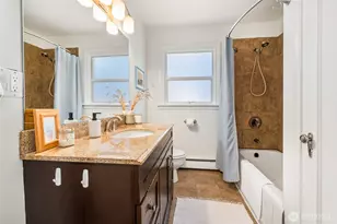 8526 17th Ave NE, Seattle, WA 98115 - Photo 20