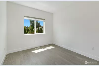4608 223 Street SW, Mountlake Terrace, WA 98043 - Photo 24