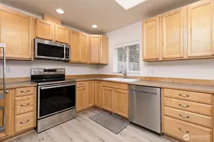 30 E Larch Pl, Shelton, WA 98584 - Photo 8