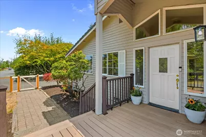 8120 4th Street SE, Lake Stevens, WA 98258 - Photo 2