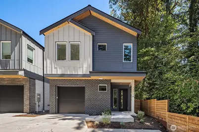 13718 84th Avenue NE, Kirkland, WA 98034 - Photo 1