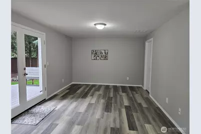 1911 154th Street Ct E, Tacoma, WA 98445 - Photo 8