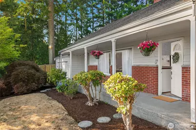 4301 72nd Avenue W, University Place, WA 98466 - Photo 2