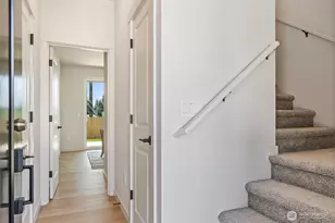 2312 75th St SE, Everett, WA 98203 - Photo 2