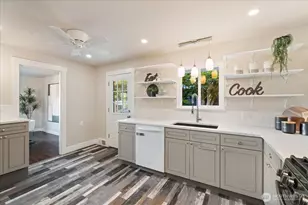 15705 84th Ave NE, Kenmore, WA 98028 - Photo 10