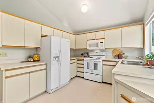25312 45th Ave S, Kent, WA 98032 - Photo 10