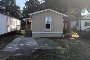 17410 52nd Ave W, Lynnwood, WA 98037 - Photo 2