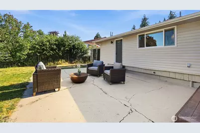 8434 E E Street, Tacoma, WA 98445 - Photo 16