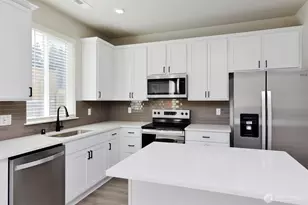 5959 Lost City Ln NW, Bremerton, WA 98312 - Photo 2