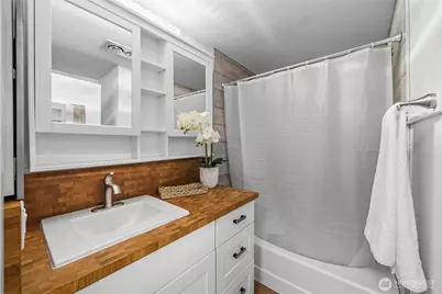 10221 NE 16th Street #H7, Bellevue, WA 98004 - Photo 32