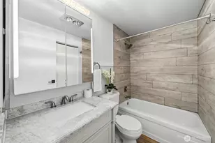 10221 NE 16th St, Bellevue, WA 98004 - Photo 30