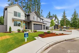 11608 194th Ave E, Bonney Lake, WA 98391 - Photo 2
