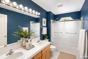 24819 SE 14th St, Sammamish, WA 98075 - Photo 22