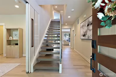 10034 Slater Avenue NE, Kirkland, WA 98033 - Photo 2