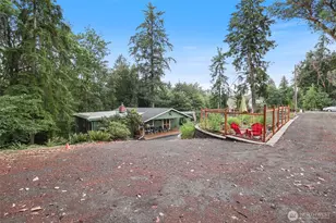 3929 Faith Pl NW, Bremerton, WA 98312 - Photo 4